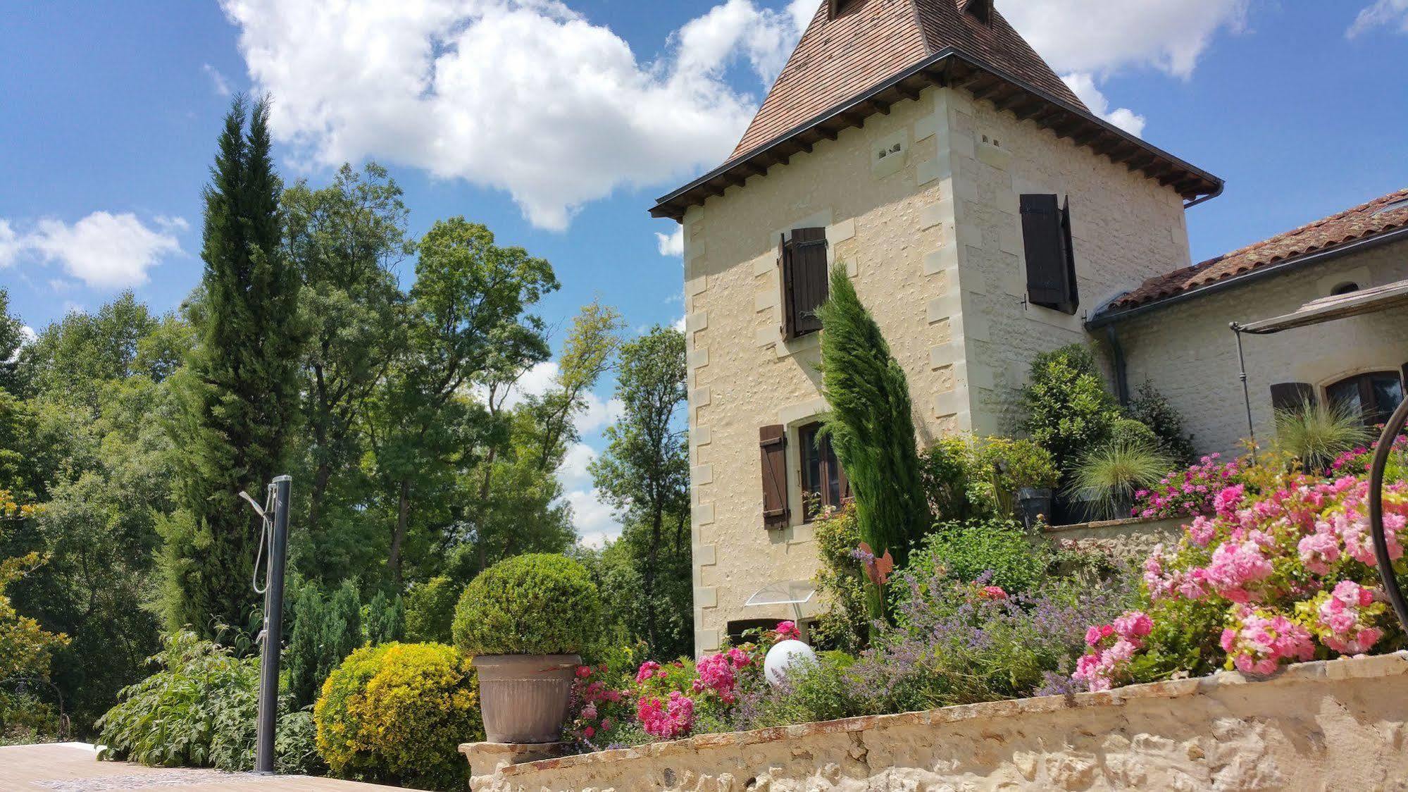 Hotel Moulin Rouhaud Montboyer Exteriér fotografie